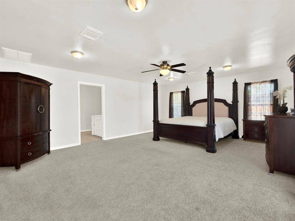 1405 Williamsburg Drive, Plano, TX 75074