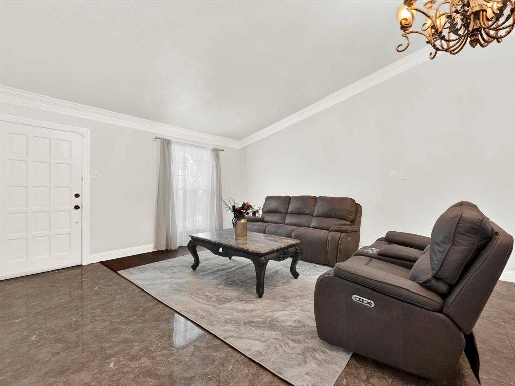 1405 Williamsburg Drive, Plano, TX 75074