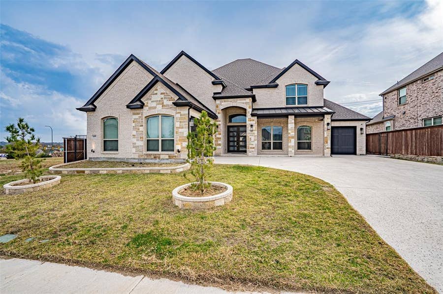 Property photo for 4109 Frontera Vista Drive, Fort Worth, TX
