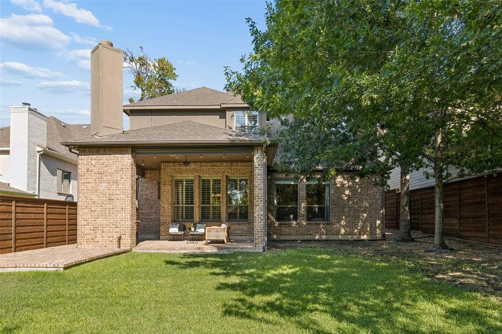 8523 Lakemont Drive, Dallas, TX 75209