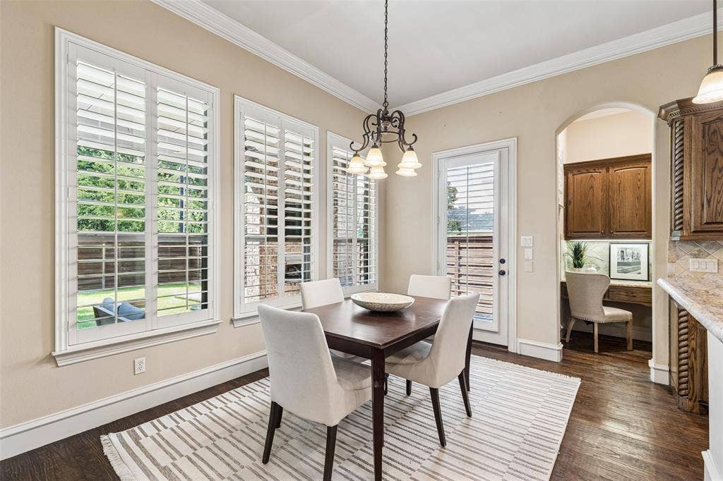 8523 Lakemont Drive, Dallas, TX 75209