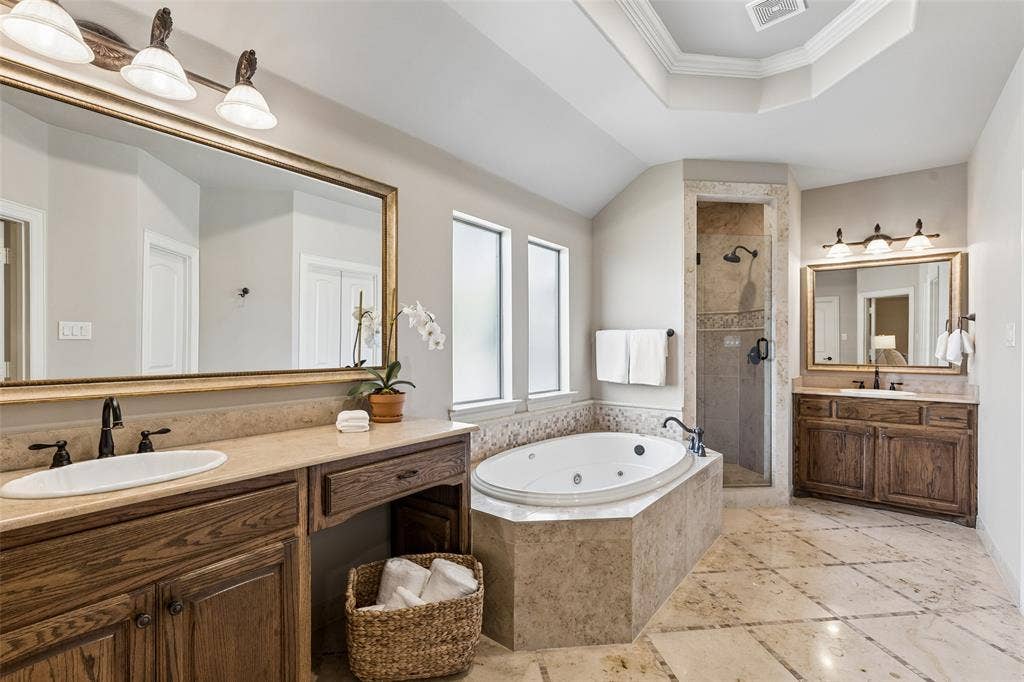 8523 Lakemont Drive, Dallas, TX 75209