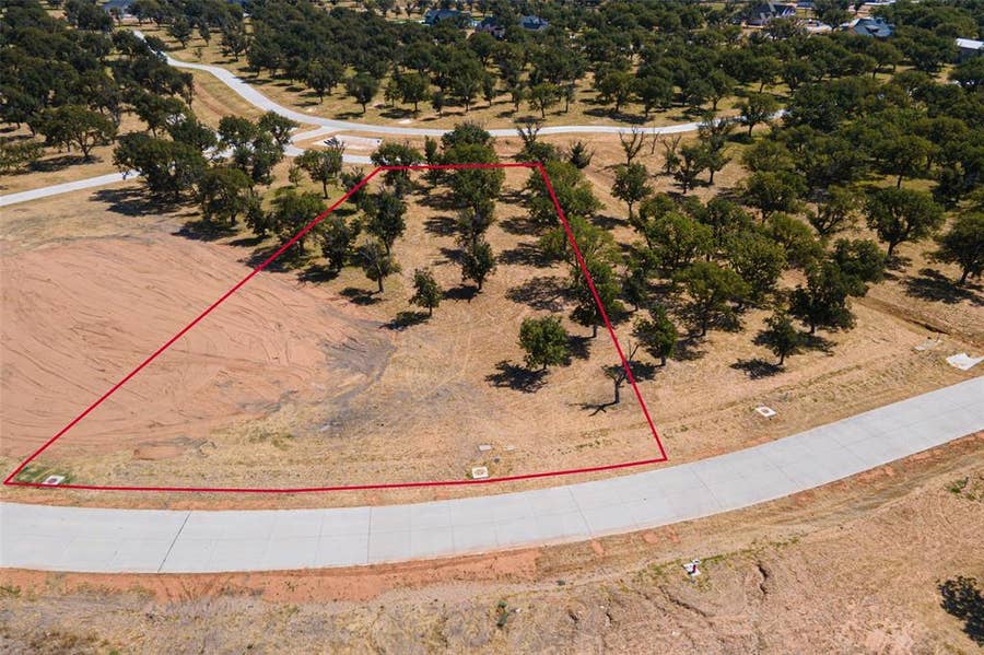 Property photo for 2312 E Landings S, Granbury, TX