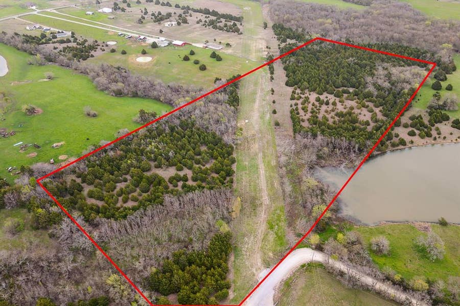 Property photo for 25 acres County Road 672, Blue Ridge, TX