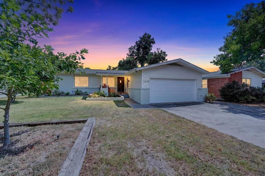 Property photo for 11214 Sinclair Avenue, Dallas, TX