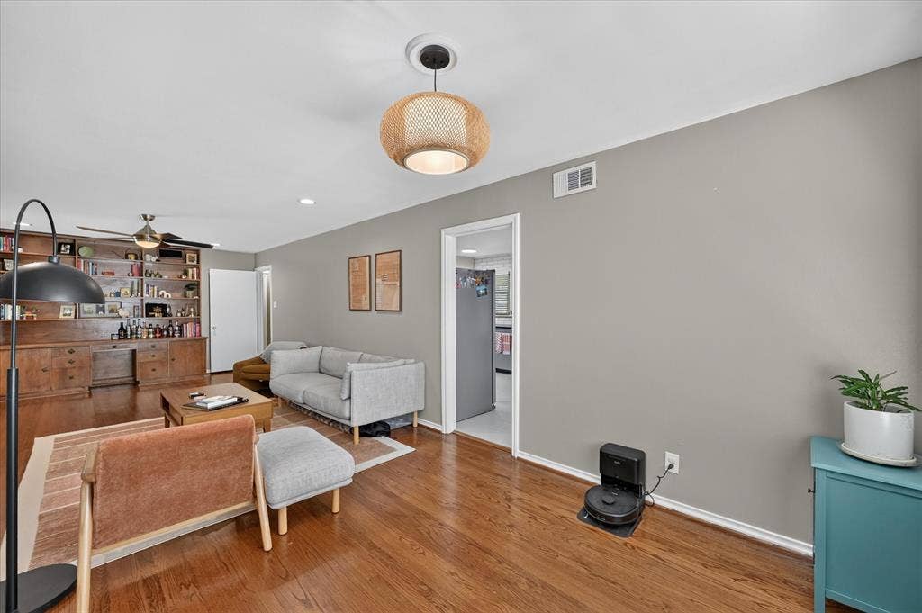 11214 Sinclair Avenue, Dallas, TX 75218 11214 Sinclair Avenue, Dallas, TX 75218