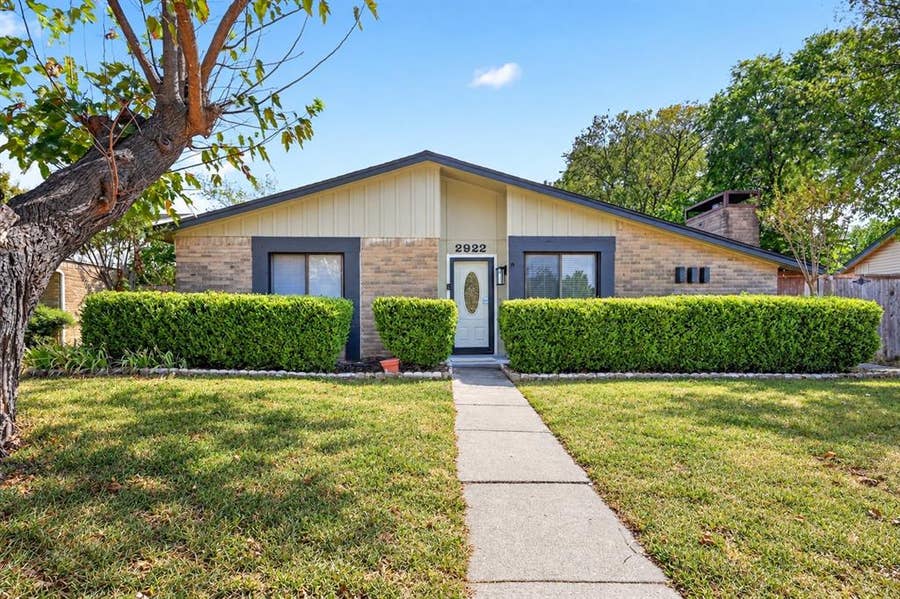 Property photo for 2922 Bonanza Lane, Garland, TX