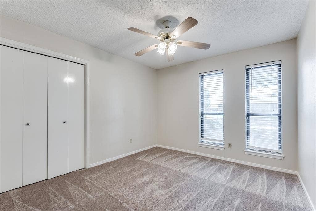 435 Cambridge Drive, DeSoto, TX 75115 435 Cambridge Drive, DeSoto, TX 75115