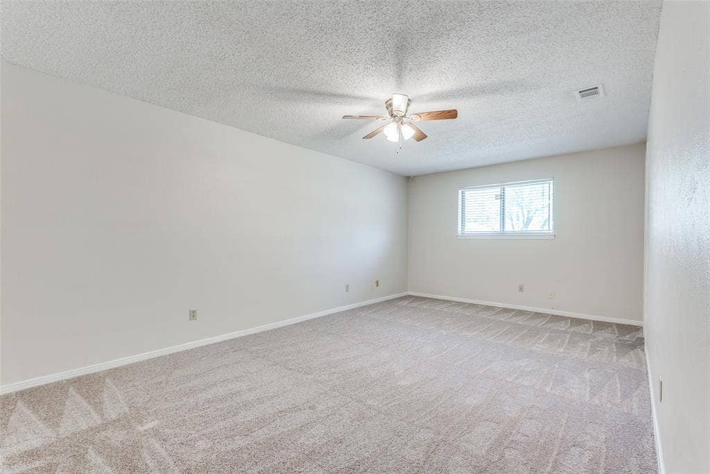 435 Cambridge Drive, DeSoto, TX 75115 435 Cambridge Drive, DeSoto, TX 75115