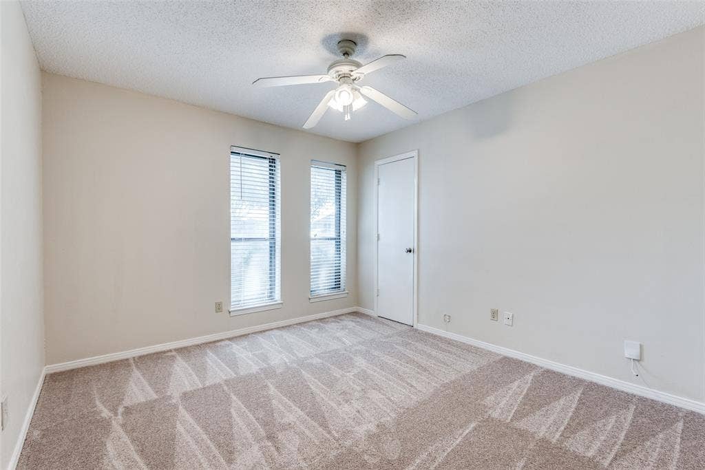 435 Cambridge Drive, DeSoto, TX 75115 435 Cambridge Drive, DeSoto, TX 75115