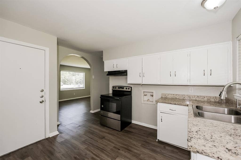 720 Emberwood Drive, Dallas, TX 75232