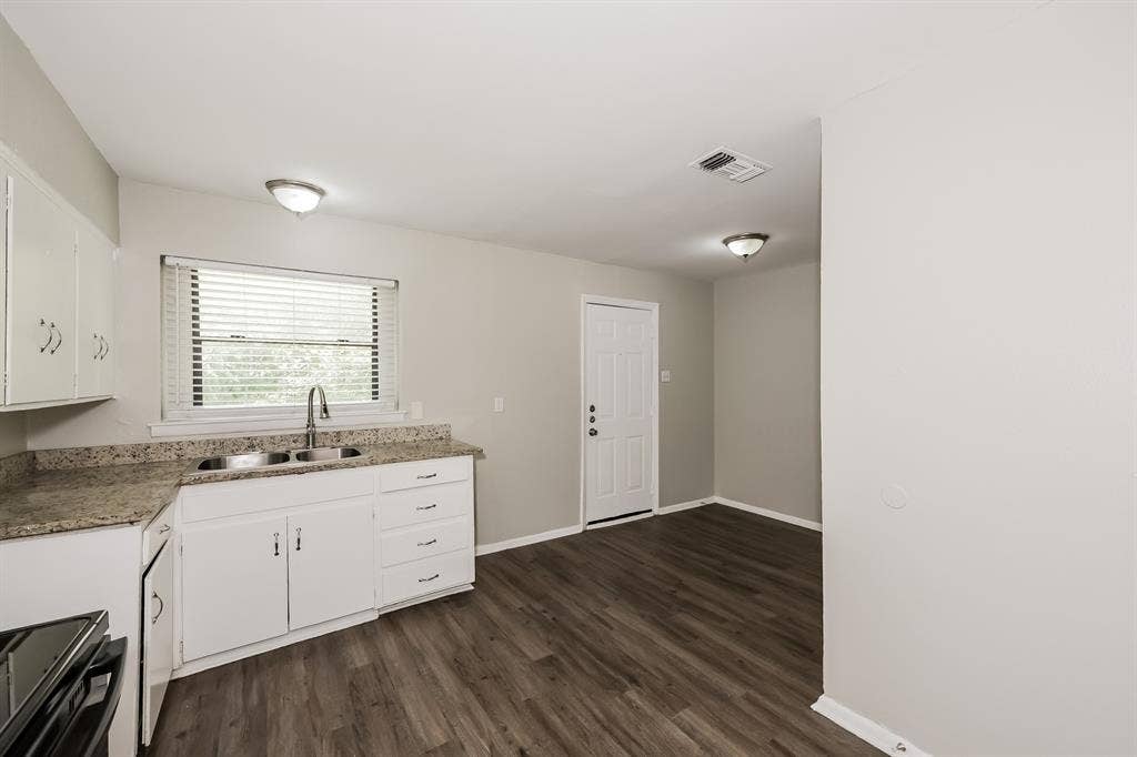 720 Emberwood Drive, Dallas, TX 75232