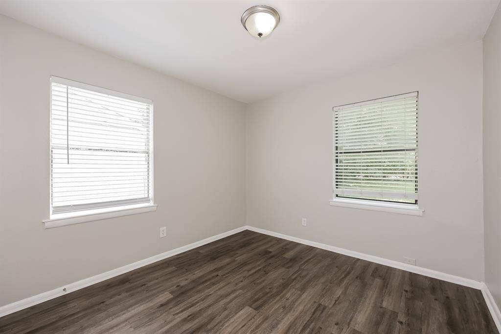 720 Emberwood Drive, Dallas, TX 75232