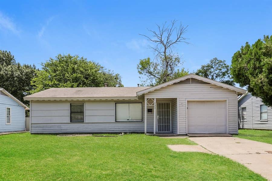 Property photo for 720 Emberwood Drive, Dallas, TX