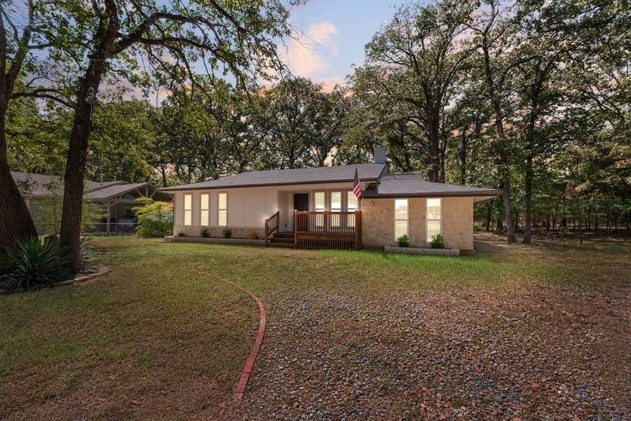 Property photo for 1345 Tawakoni Drive, West Tawakoni, TX