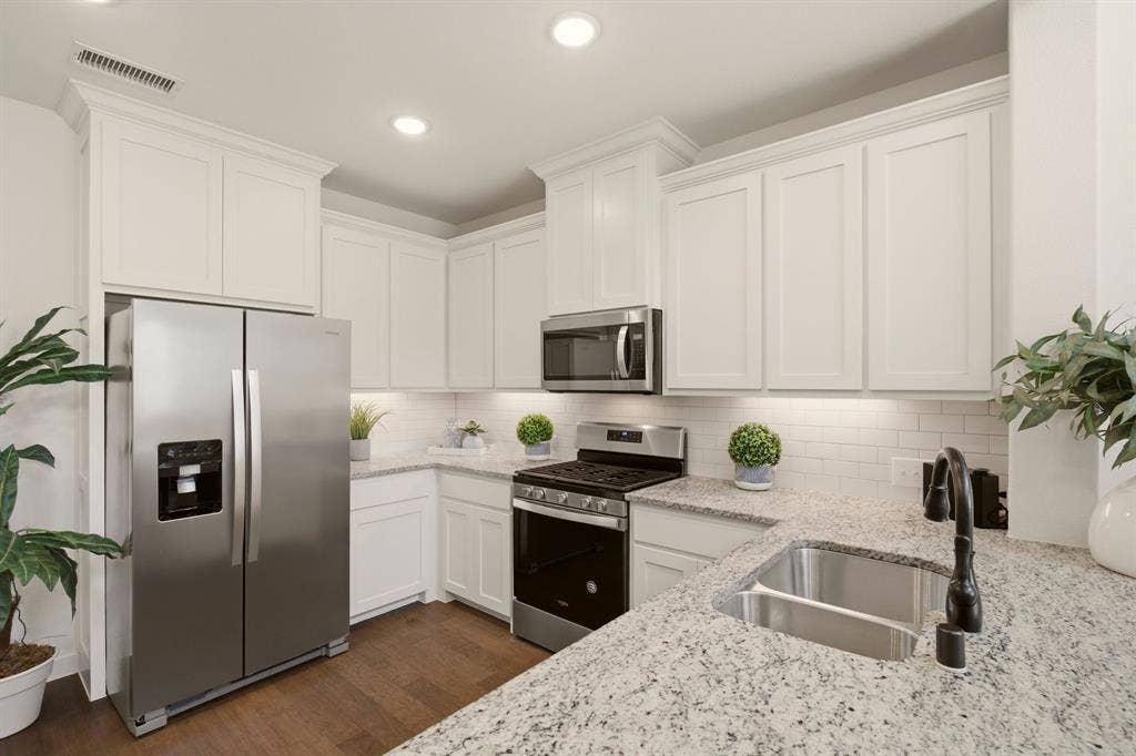 5904 Ridgeline Drive, McKinney, TX 75070 5904 Ridgeline Drive, McKinney, TX 75070