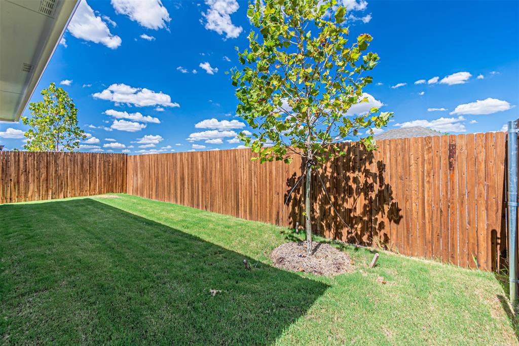 6005 alderton Drive, McKinney, TX 75071 6005 alderton Drive, McKinney, TX 75071