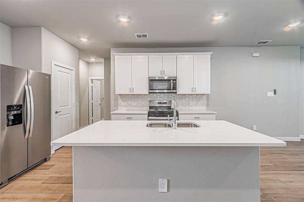 6005 alderton Drive, McKinney, TX 75071 6005 alderton Drive, McKinney, TX 75071