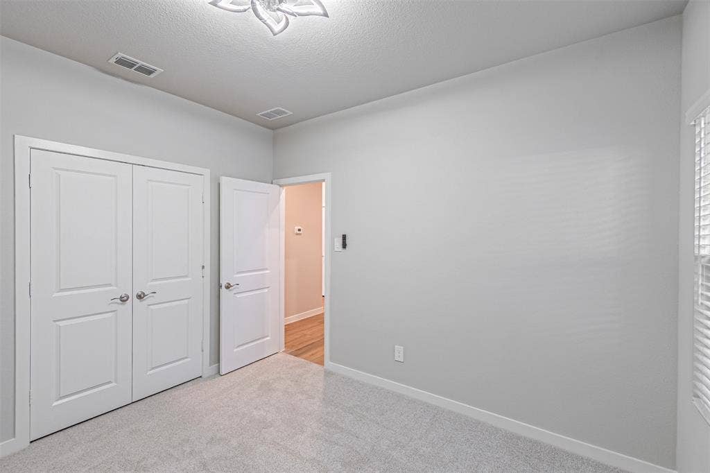 6005 alderton Drive, McKinney, TX 75071 6005 alderton Drive, McKinney, TX 75071