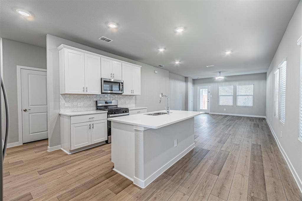6005 alderton Drive, McKinney, TX 75071 6005 alderton Drive, McKinney, TX 75071
