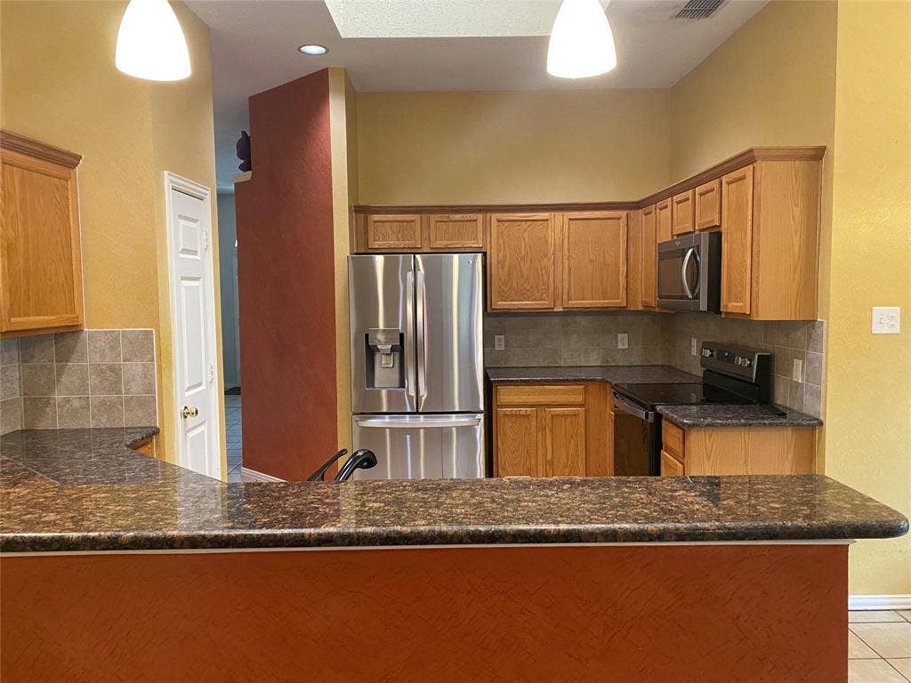 6005 Jewel Drive, McKinney, TX 75070 6005 Jewel Drive, McKinney, TX 75070