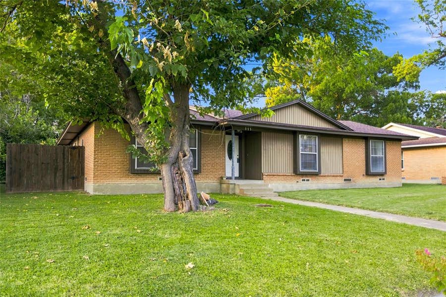 Property photo for 111 W Kenwood Drive, Garland, TX