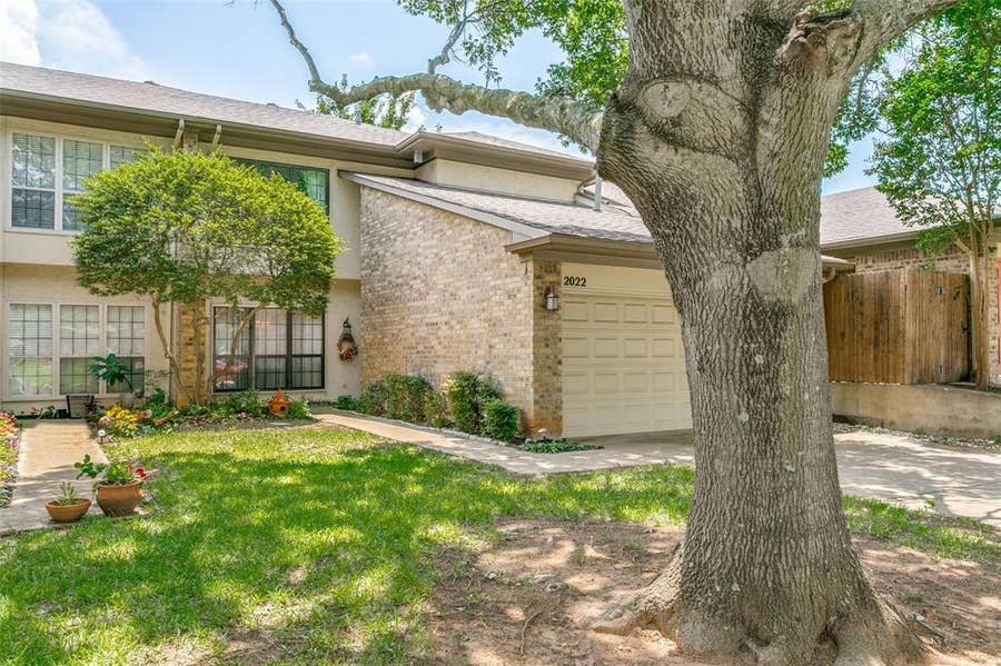 Property photo for 2022 Brookside Drive, Grapevine, TX