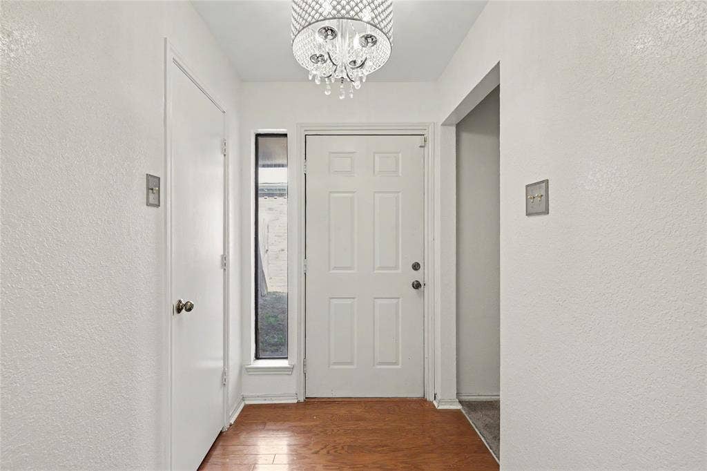 569 Briarcliff Drive, Garland, TX 75043