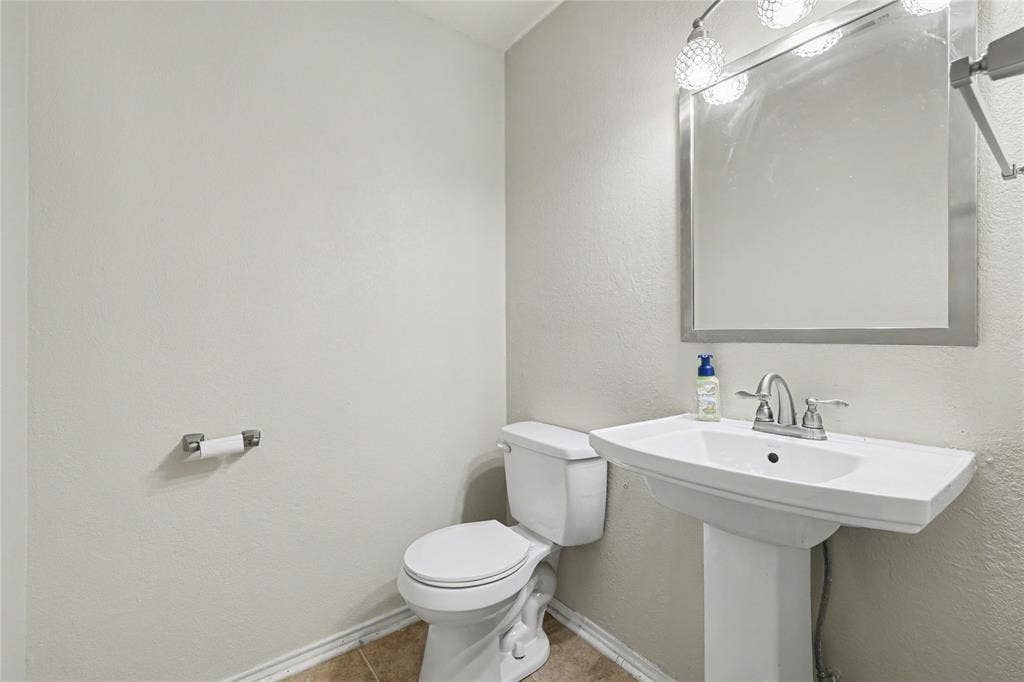 569 Briarcliff Drive, Garland, TX 75043