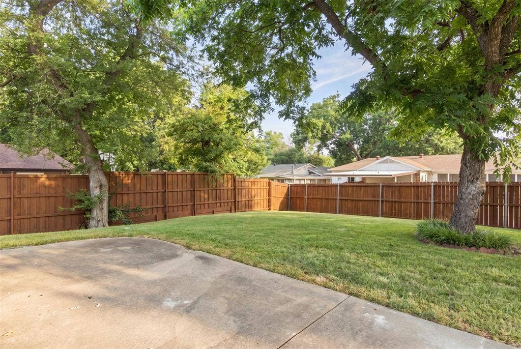 3509 Wildwood Circle, Plano, TX 75074 3509 Wildwood Circle, Plano, TX 75074