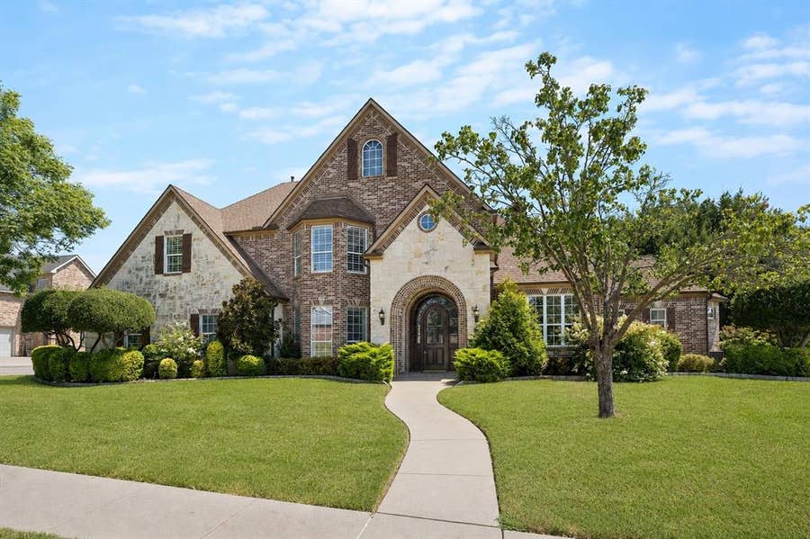 Property photo for 804 White Buffalo Lane, Heath, TX