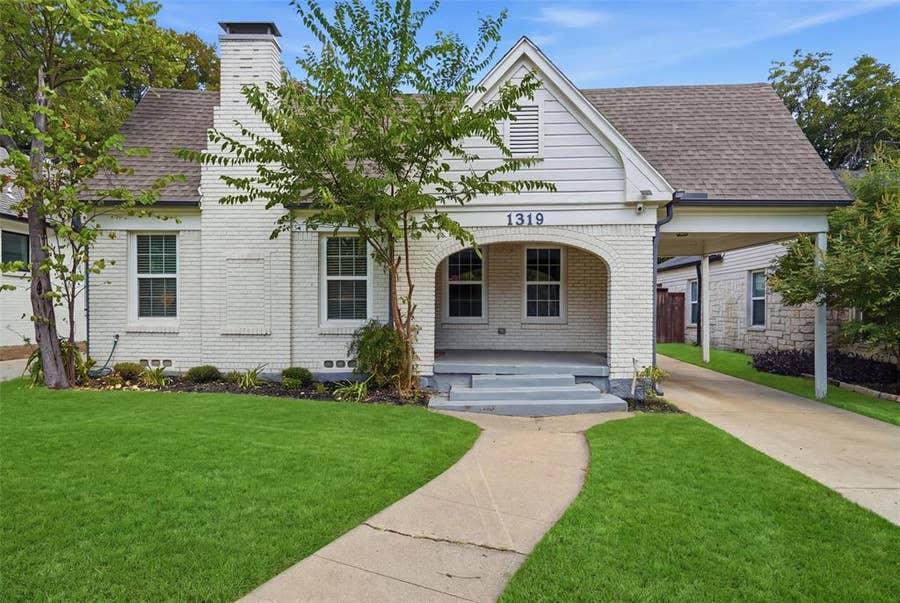 Property photo for 1319 Lansford Avenue, Dallas, TX
