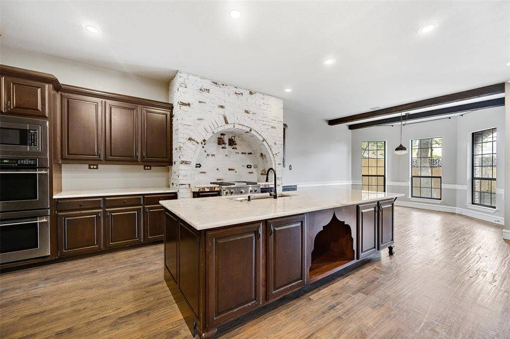 6115 Palo Pinto Avenue, Dallas, TX 75214 Kitchen