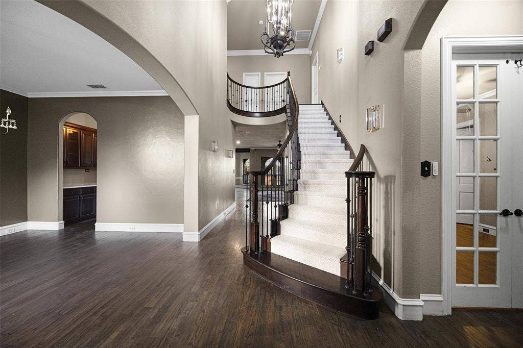 6115 Palo Pinto Avenue, Dallas, TX 75214 Entry
