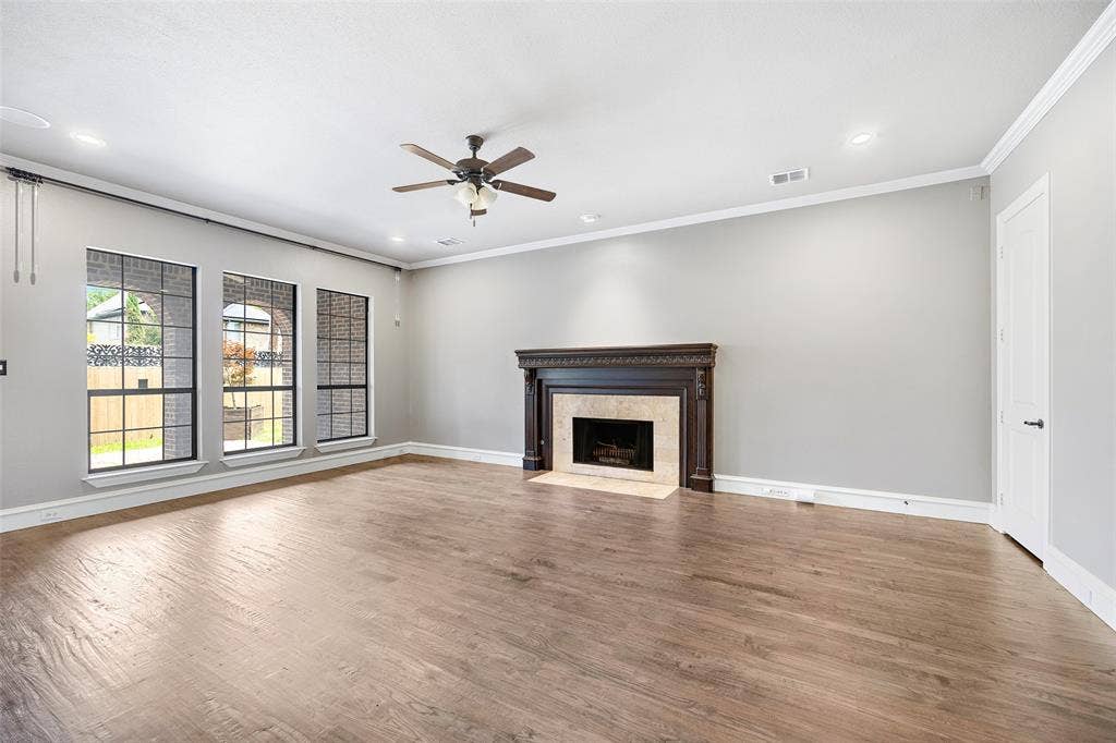 6115 Palo Pinto Avenue, Dallas, TX 75214 Living Room