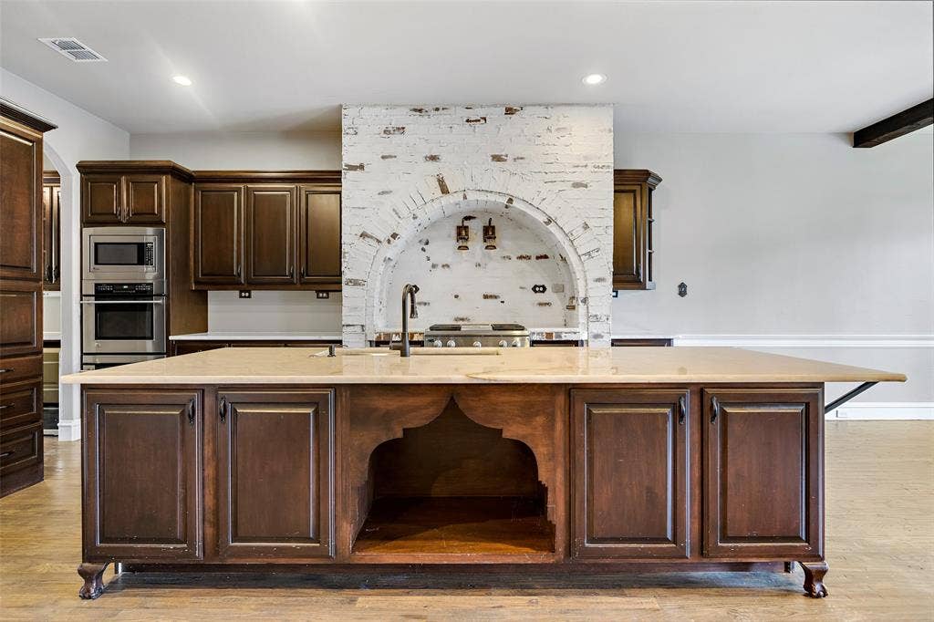 6115 Palo Pinto Avenue, Dallas, TX 75214 Kitchen