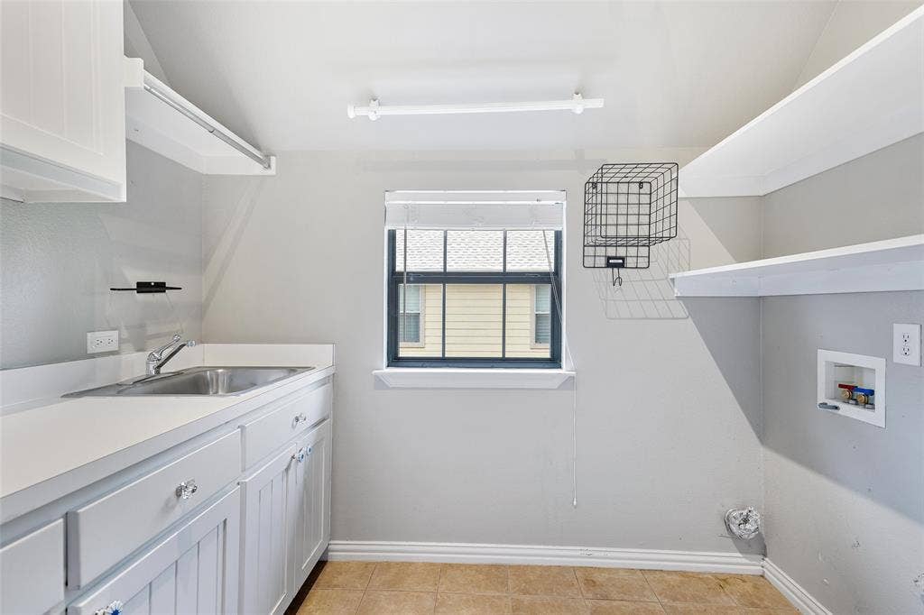 6115 Palo Pinto Avenue, Dallas, TX 75214 Laundry