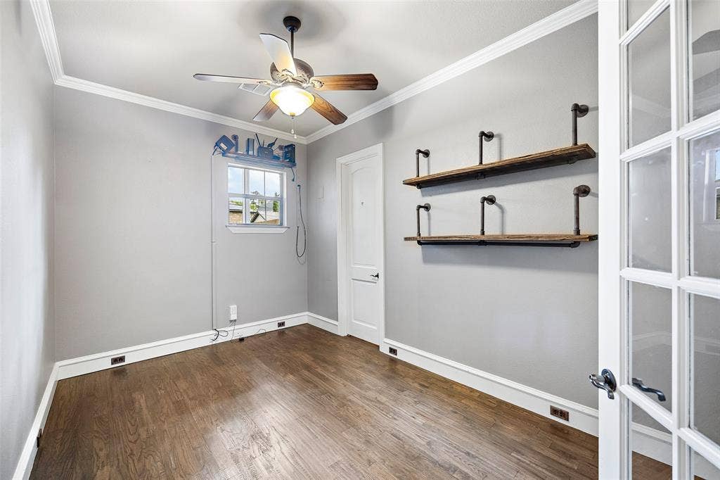 6115 Palo Pinto Avenue, Dallas, TX 75214 Office