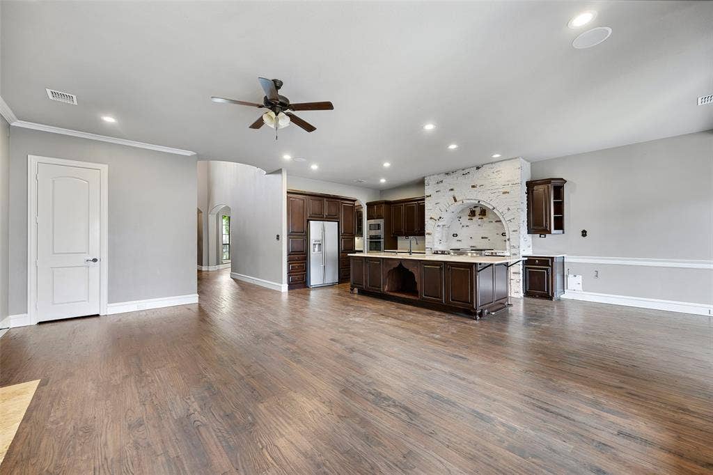 6115 Palo Pinto Avenue, Dallas, TX 75214 Living Room