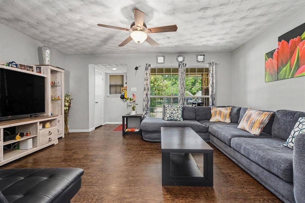 13650 Pyramid Drive, Farmers Branch, TX 75234 13650 Pyramid Drive, Farmers Branch, TX 75234