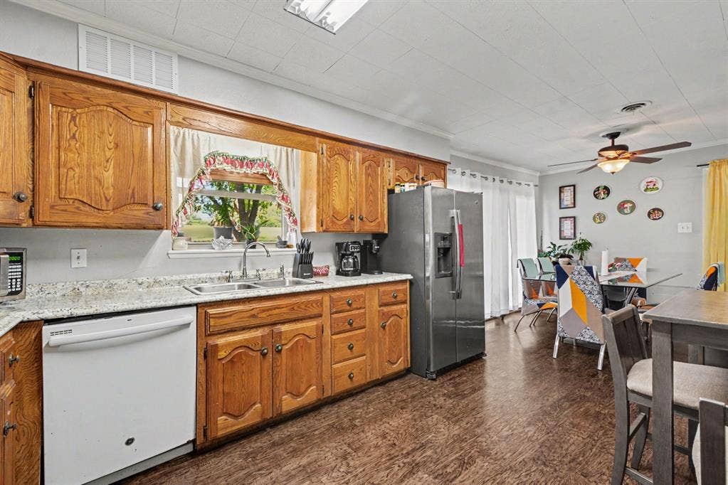 13650 Pyramid Drive, Farmers Branch, TX 75234 13650 Pyramid Drive, Farmers Branch, TX 75234