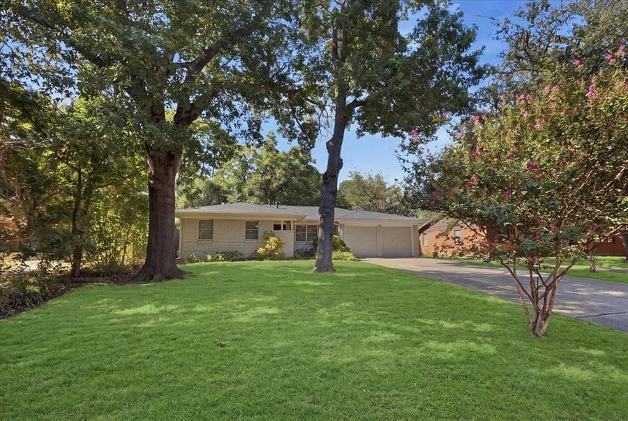Property photo for 4711 Hope Street, River Oaks, TX