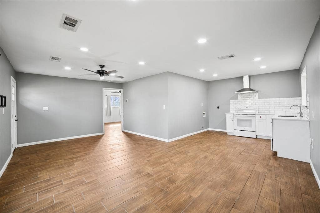 8076 FM 35 Road, Royse City, TX 75189 Guest House