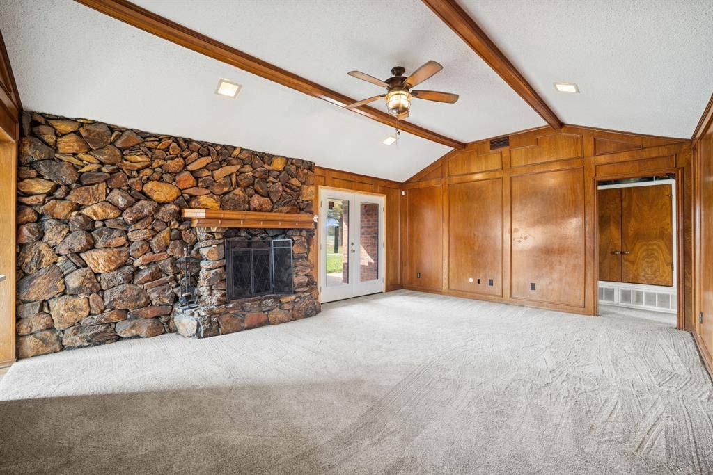 8076 FM 35 Road, Royse City, TX 75189 Living Room