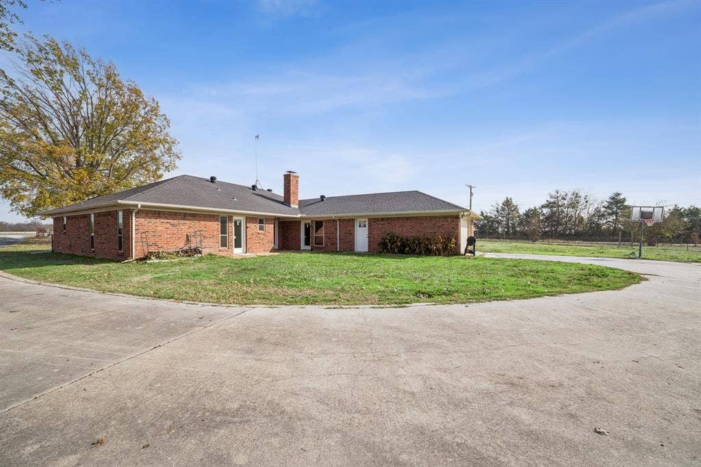 8076 FM 35 Road, Royse City, TX 75189 Side View
