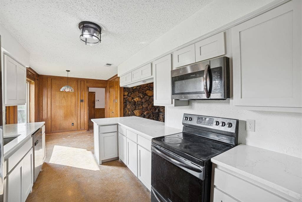 8076 FM 35 Road, Royse City, TX 75189 Kitchen