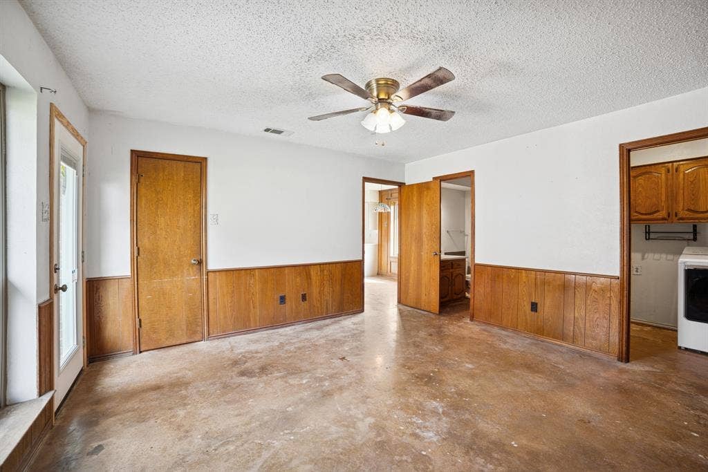 8076 FM 35 Road, Royse City, TX 75189 Bedroom