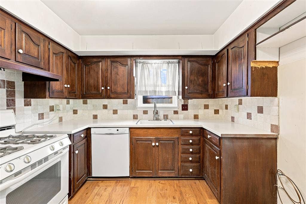Want a Large Kitchen?  The Wall to the Right is the Perfect Choice to Expand
