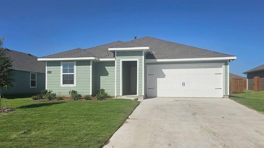 Property photo for 1210 Breezy Oak Drive, Nevada, TX