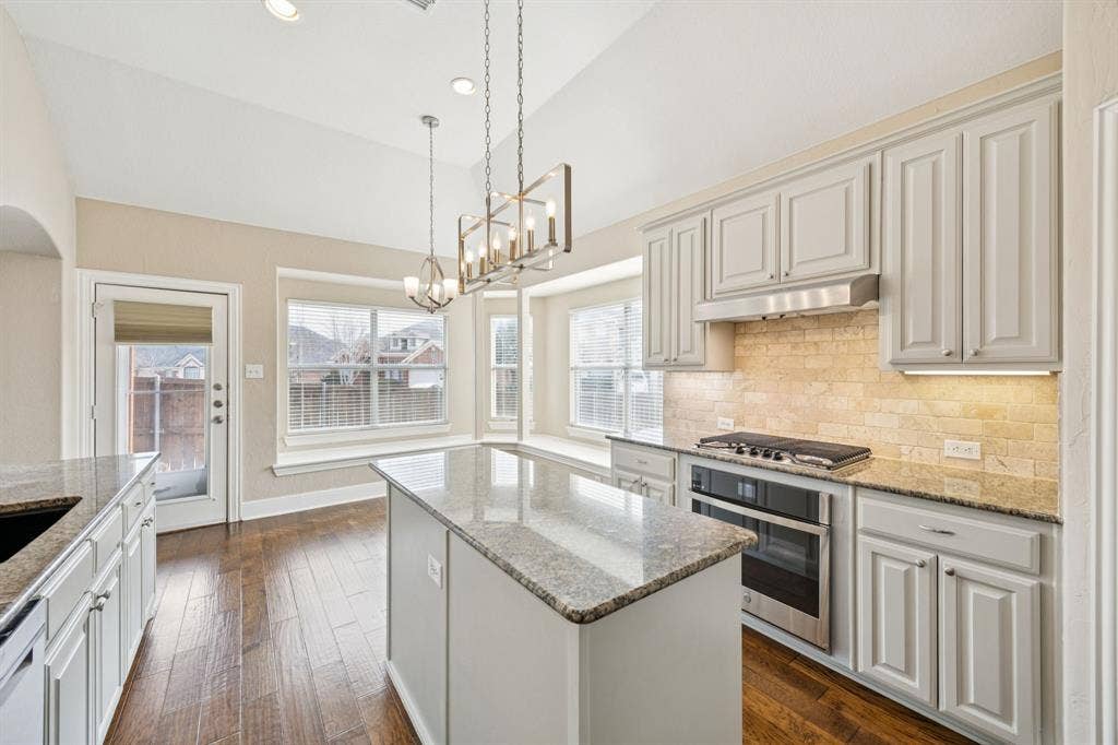 850 Wind Brook Lane, Prosper, TX 75078 850 Wind Brook Lane, Prosper, TX 75078